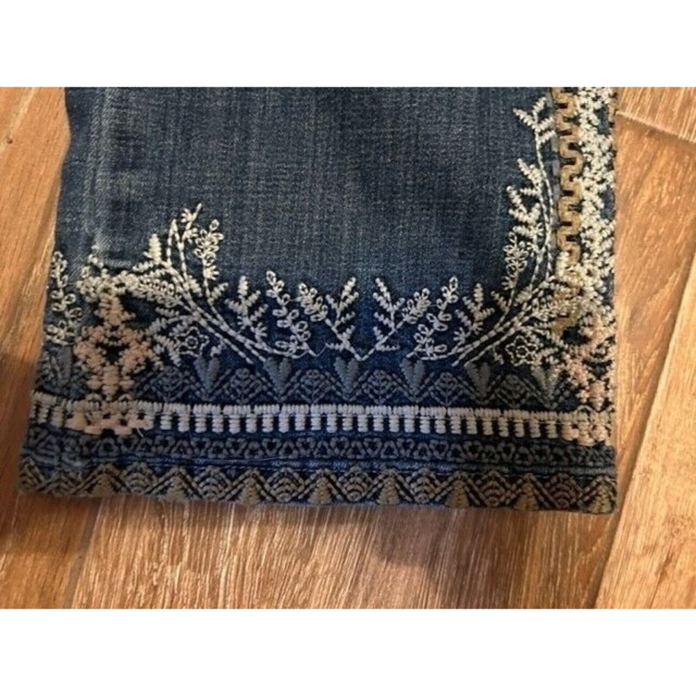 Laurie Felt Jeans Womens Size 4 Classic Denim Floral Embroidered Bootcut  EUC - Picture 2 of 11
